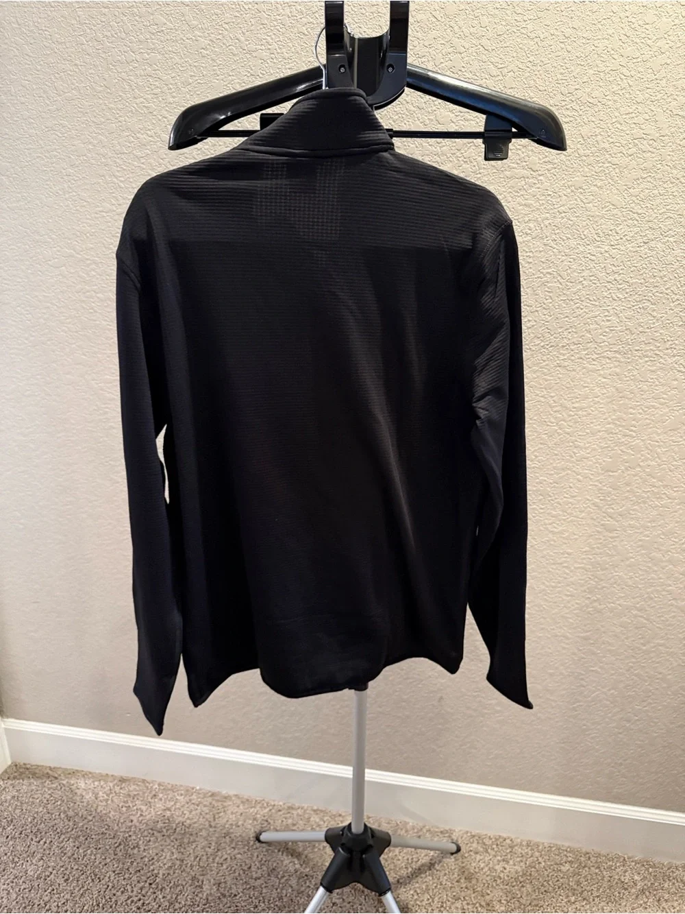 Merrell NWT Men's Black Quarter-Zip Performance Pullover. Size M